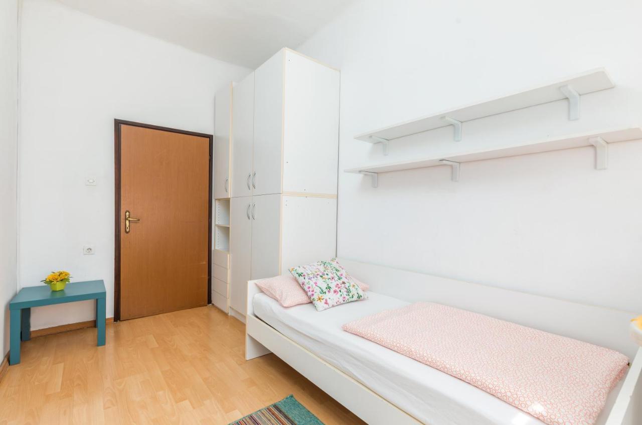 Apartment Ana Fažana Exteriör bild